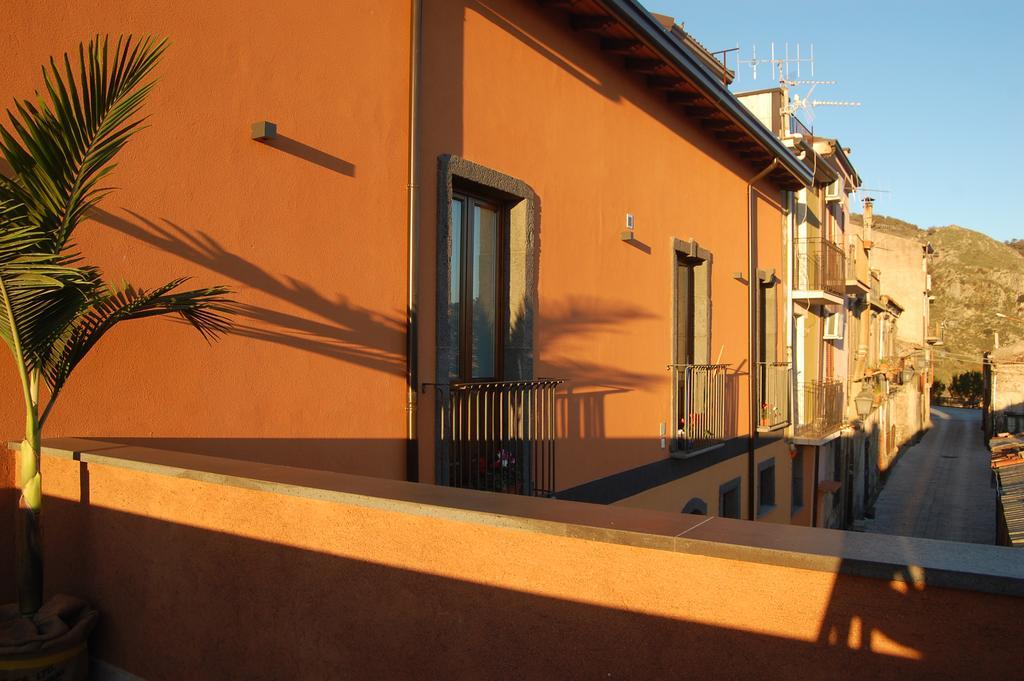 L'Arco Dei Sogni Hotel Malvagna Exterior photo