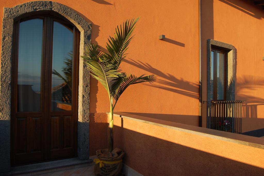 L'Arco Dei Sogni Hotel Malvagna Exterior photo