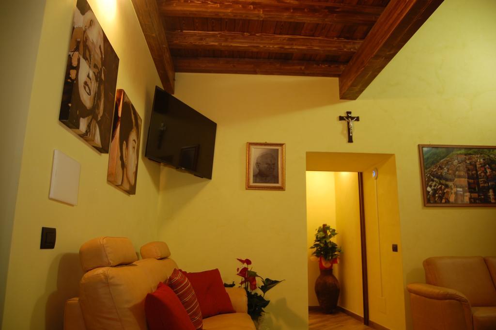 L'Arco Dei Sogni Hotel Malvagna Exterior photo